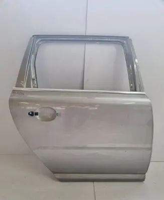 Volvo V70 Rear door 30715366