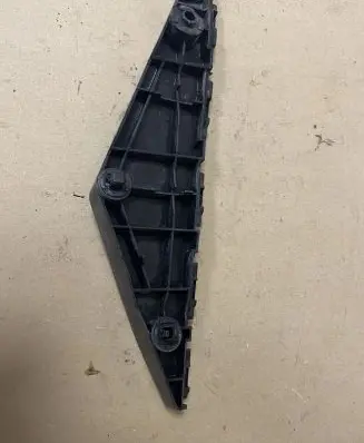 Toyota Avensis T270 Front bumper mounting bracket 5253505040