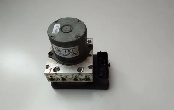 Hyundai Tucson TL ABS Pump 58920D7610