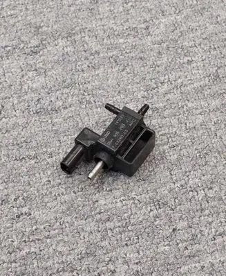 Volkswagen Golf VII Turbo solenoid valve 06H906283J 70328003