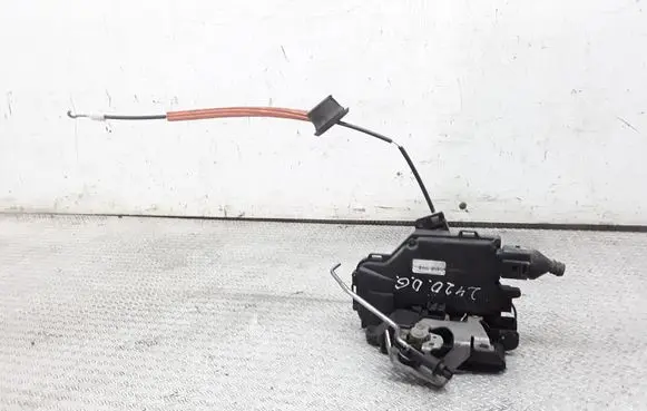Audi A4 S4 B6 8E 8H Rear door lock