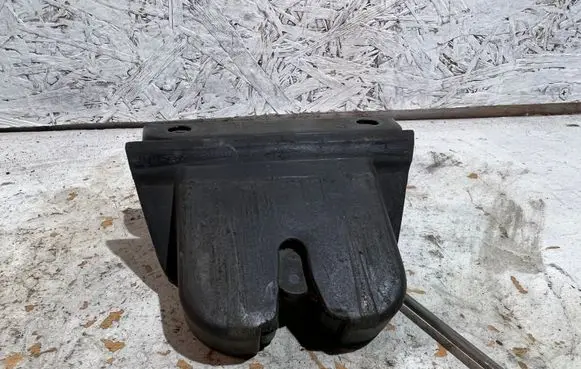 Audi A6 S6 C5 4B Tailgate/trunk/boot lock/catch/latch