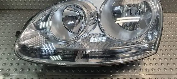 Volkswagen Golf V Headlight/headlamp S26380843