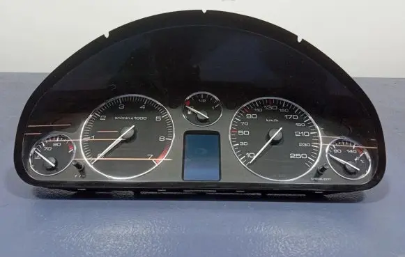Peugeot 407 Speedometer (instrument cluster) 9658138080
