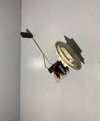 Volvo XC90 Fuel level sensor 29113