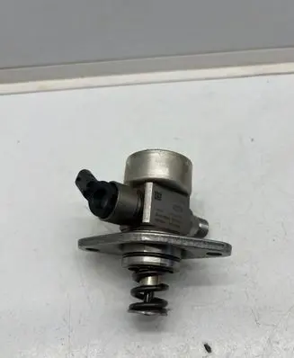 Citroen C4 II Picasso Fuel injection high pressure pump 9805614880 28253039