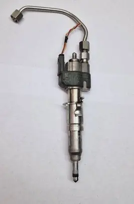 BMW 3 E90 E91 Fuel injector 7589048 758904802 1353758904802