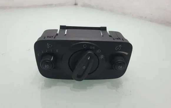 Ford Mondeo MK IV Light switch 8G9T13A024CD