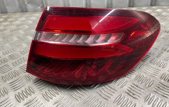 Mercedes-Benz GLC C253 Rear/tail lights 629000