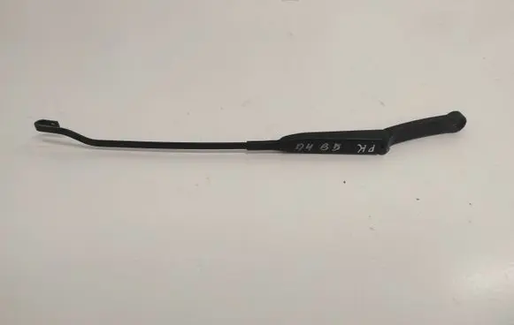 Audi A4 S4 B5 8D Front wiper blade arm 8D1955407