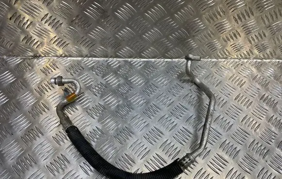 Nissan Note (E11) Air conditioning (A/C) pipe/hose