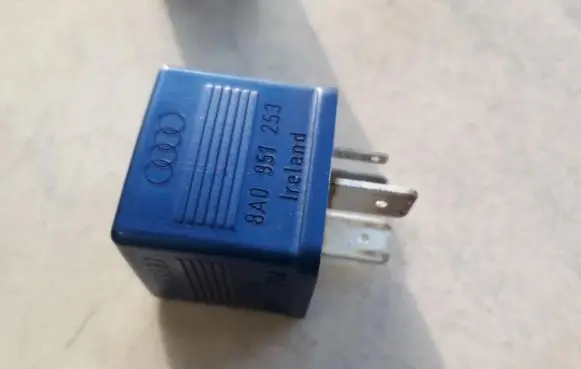 Audi A3 S3 8L Other relay 899587