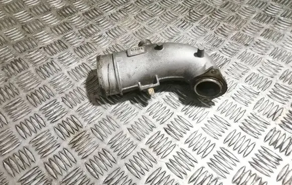 Opel Corsa D Turbo air intake inlet pipe/hose 55557697