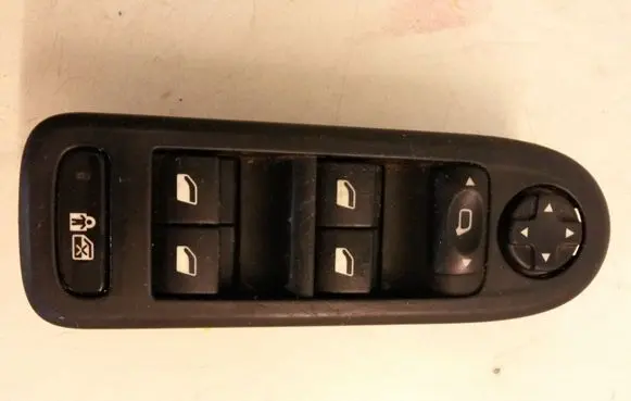 Peugeot 508 Electric window control switch 96662118ZD 96662118Z 30170377