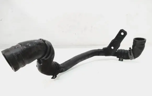 Volkswagen PASSAT B7 Engine coolant pipe/hose 03L122157K