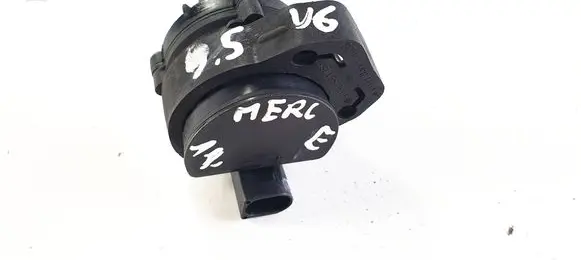 Mercedes-Benz E W212 Electric auxiliary coolant/water pump 211835002800 2118350028