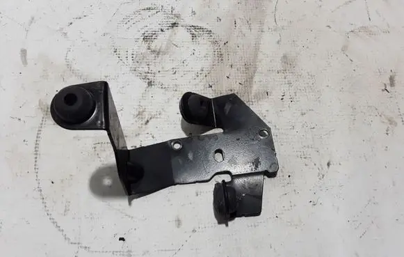 Volvo V40 ABS pump bracket 31329278