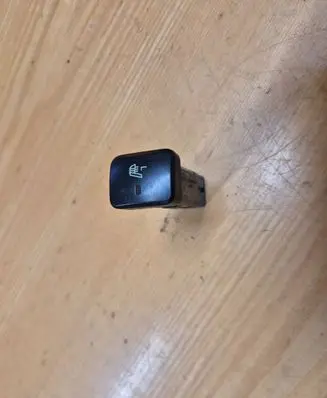 Hyundai Sonata Seat heating switch 202002962