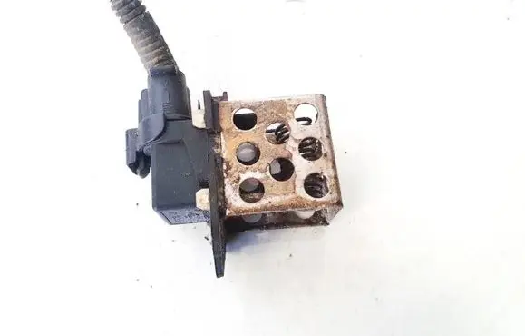 Nissan Note (E11) Heater blower motor/fan resistor e605a