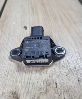 Mercedes-Benz E W212 ESP acceleration yaw rate sensor A0009059101 0265005876 1275100853