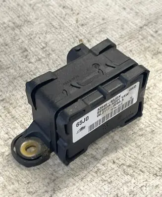 Suzuki Grand Vitara II ESP acceleration yaw rate sensor 3394565J0 06211702803 3078A12A10