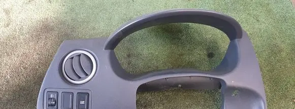 Suzuki Swift I Steering wheel column trim 7331162J1