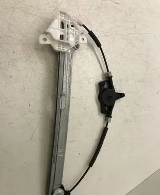 Mazda CX-3 Front window lifting mechanism without motor 