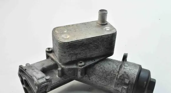 Engine oil radiator