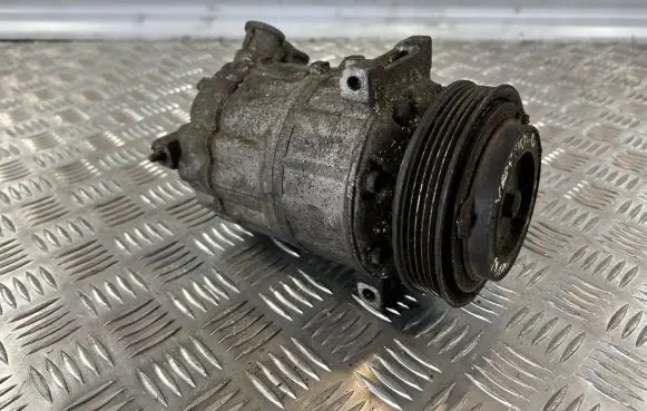 Opel Signum Air conditioning (A/C) compressor (pump) 09225560