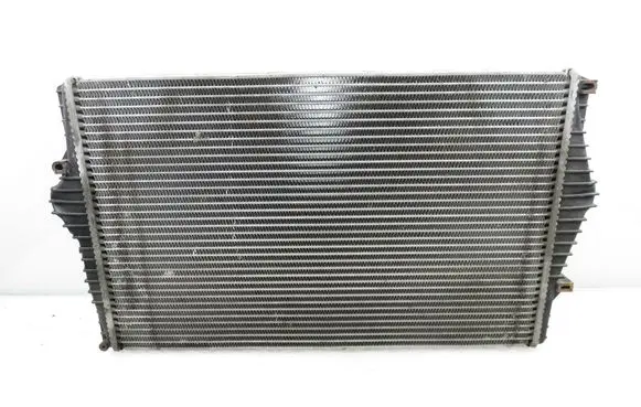 Volvo V70 Intercooler radiator