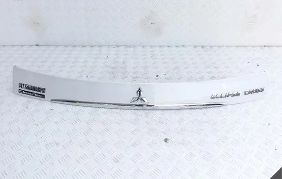 Mitsubishi Eclipse Cross Trunk door license plate light bar 5817A275ZZ