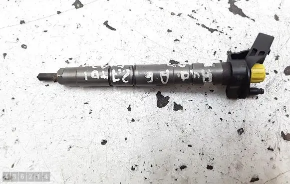 Audi A6 S6 C6 4F Fuel injector