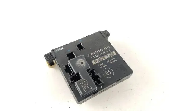 Mercedes-Benz CLS C219 Door control unit/module 2198200326 00005032