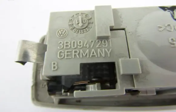 Volkswagen PASSAT B5.5 Other interior light 3B0947291