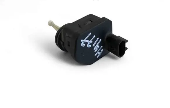 Volvo S40, V40 Headlight level adjustment motor 00787831