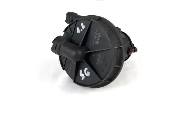 Volkswagen Golf V Secondary air pump 06a959253b 06a131333c