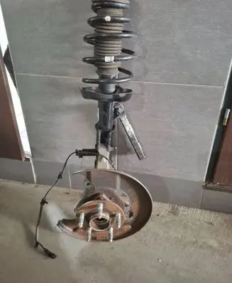 Opel Insignia A Front shock absorber with coil spring 13475854
