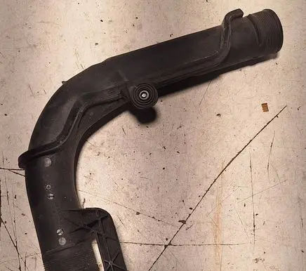 Intercooler hose/pipe