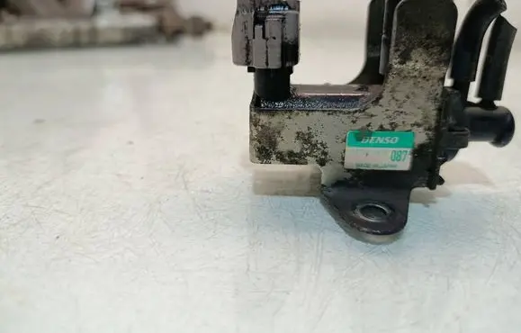 Honda CR-V Turbo solenoid valve 1397000870
