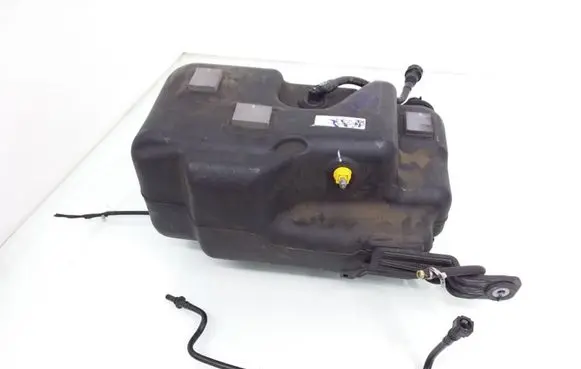 BMW 3 F30 F35 F31 AdBlue liquid reservoir 7399413 739941306