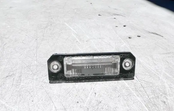 Volkswagen Golf IV Number plate light 1J6943021
