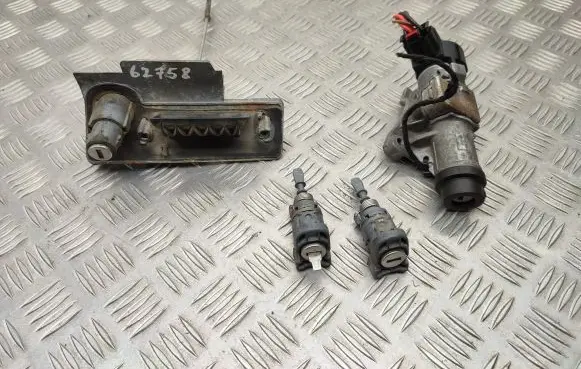 Volkswagen Transporter - Caravelle T5 Ignition lock 7H0827565J 6R0905851B
