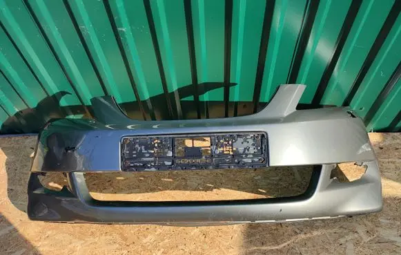 Honda FR-V Front bumper