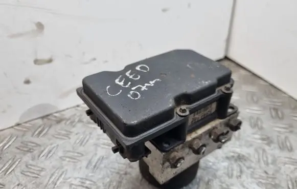 KIA Ceed ABS Pump 0265800637 0265231951 589201H300