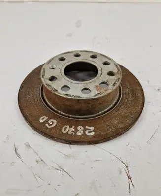 Volkswagen Golf V Rear brake disc 