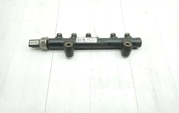 Volvo C30 Fuel main line pipe 9685297580 9670076780 28497Z01