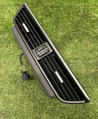 Porsche Cayenne (9Y0 9Y3) Dash center air vent grill 9y0820701a