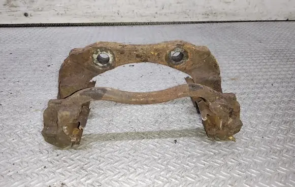 Peugeot 207 Front Brake Caliper Pad/Carrier 
