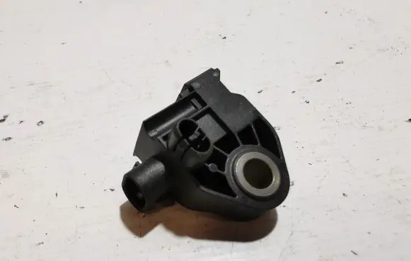 Mercedes-Benz E W213 Airbag deployment crash/impact sensor A2139051300