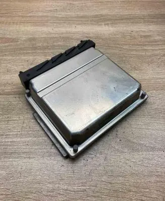 Volvo V70 Engine control unit/module ECU 09496667A 0281001776
